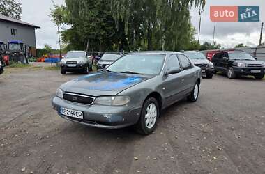 Седан Kia Clarus 1997 в Шостке