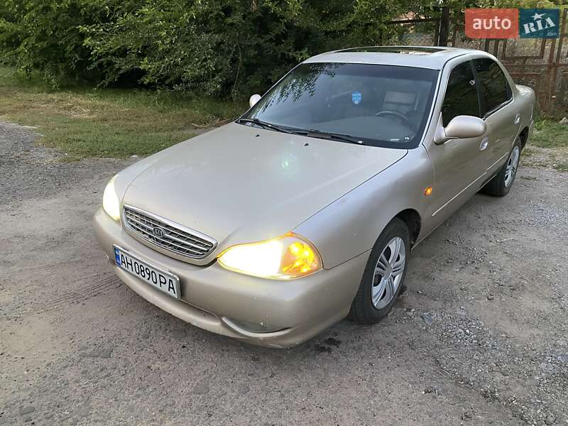 Седан Kia Clarus 1998 в 