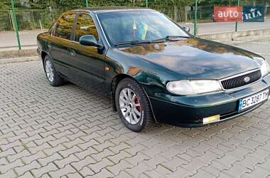 Седан Kia Clarus 1997 в Стрые