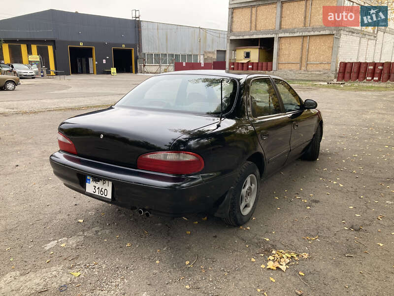 Седан Kia Clarus 1997 в Кривом Роге