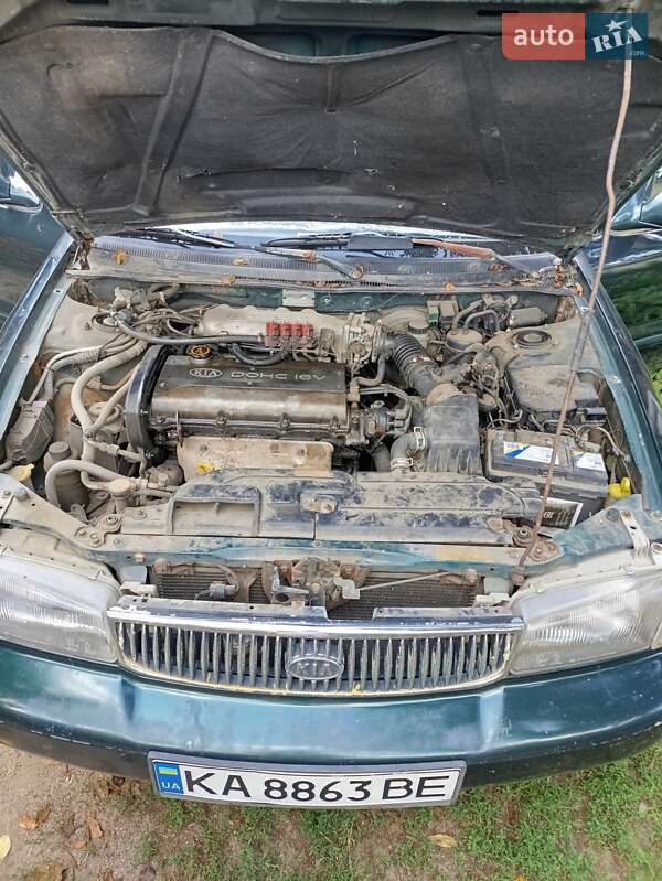 Седан Kia Clarus 1997 в Києві