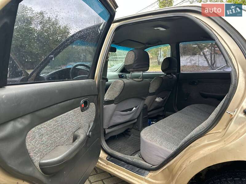 Седан Kia Clarus 1997 в Миколаєві