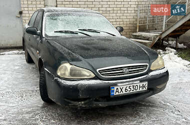 Седан Kia Clarus 1998 в Харькове
