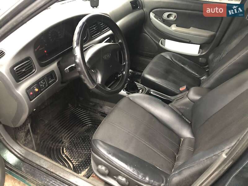 Седан Kia Clarus 1998 в Харькове