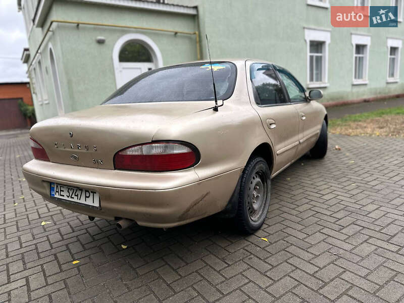 Седан Kia Clarus 1997 в Николаеве