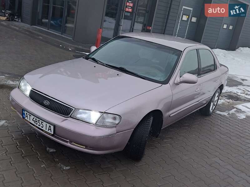 Седан Kia Clarus 1997 в Івано-Франківську
