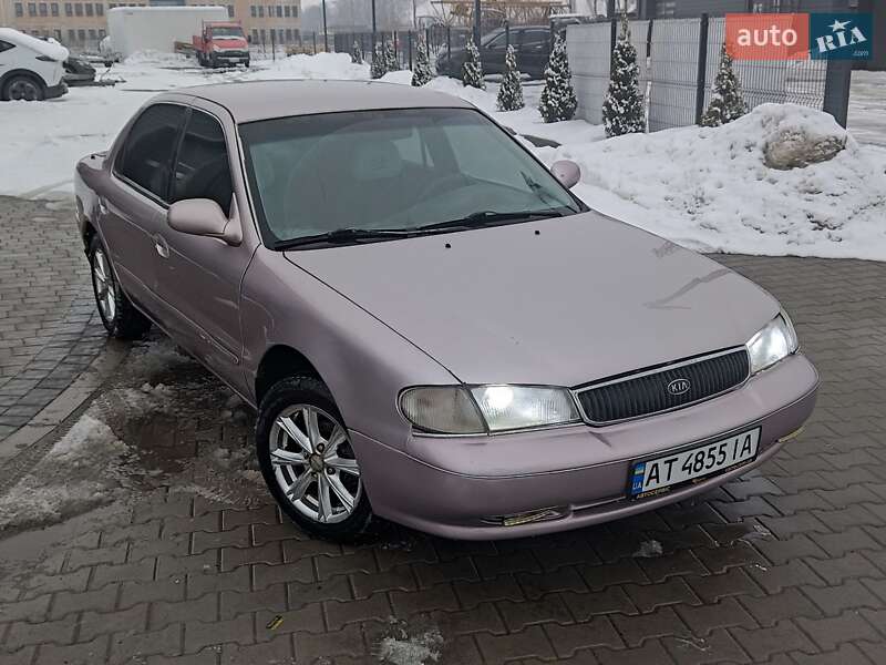 Седан Kia Clarus 1997 в Івано-Франківську