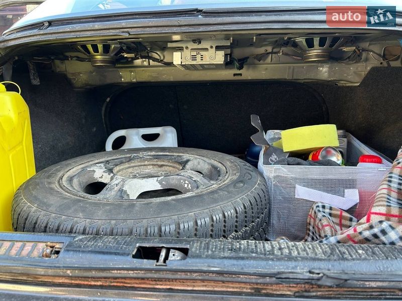 Седан Kia Clarus 1998 в Луцке