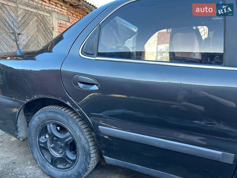 Седан Kia Clarus 1998 в Луцьку