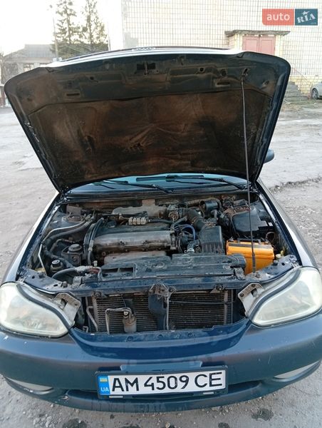 Седан Kia Clarus 1999 в Піщанці