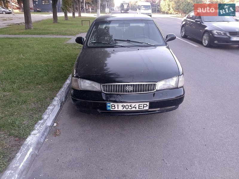 Седан Kia Clarus 1997 в Кременчуці