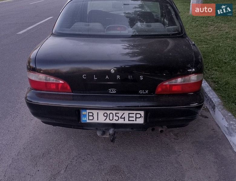 Седан Kia Clarus 1997 в Кременчуці