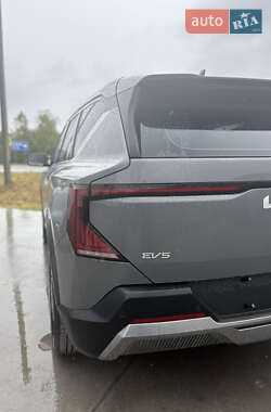 Позашляховик / Кросовер Kia EV5 2024 в 