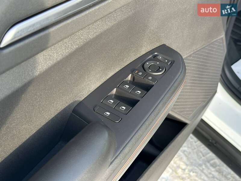 Внедорожник / Кроссовер Kia EV5 2024 в Львове