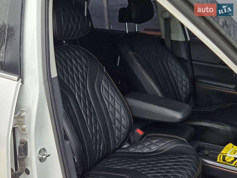 Позашляховик / Кросовер Kia EV5 2024 в Києві