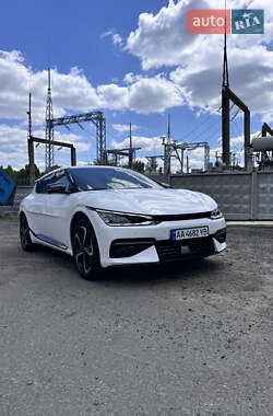 Позашляховик / Кросовер Kia EV6 2021 в 