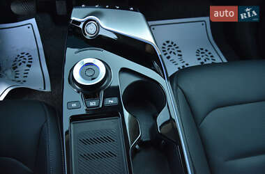 Внедорожник / Кроссовер Kia EV6 2022 в 