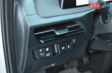 Внедорожник / Кроссовер Kia EV6 2022 в 