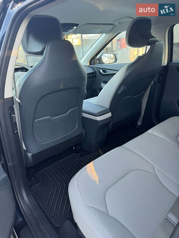 Позашляховик / Кросовер Kia EV6 2022 в Острозі