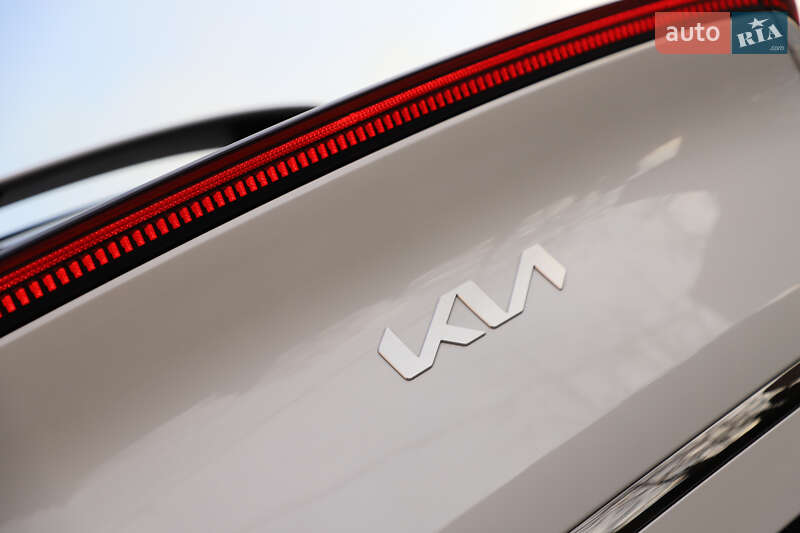 Внедорожник / Кроссовер Kia EV6 2022 в Дрогобыче