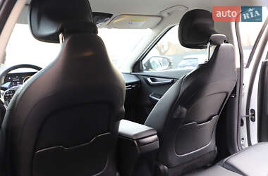 Внедорожник / Кроссовер Kia EV6 2022 в 