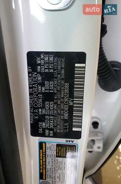 Позашляховик / Кросовер Kia EV6 2024 в 