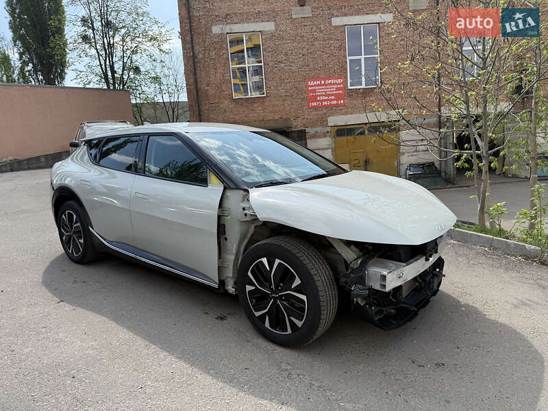 Внедорожник / Кроссовер Kia EV6 2022 в 