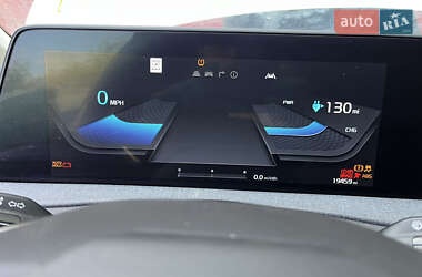 Позашляховик / Кросовер Kia EV6 2022 в 