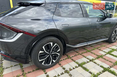 Позашляховик / Кросовер Kia EV6 2023 в 