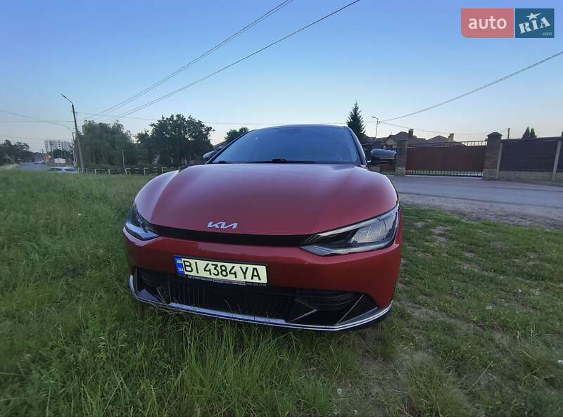 Внедорожник / Кроссовер Kia EV6 2022 в 