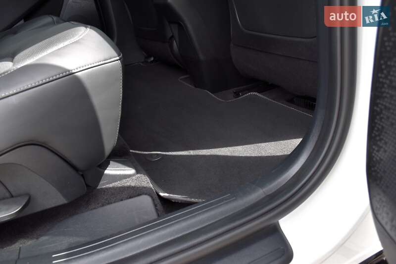 Внедорожник / Кроссовер Kia EV6 2022 в Дрогобыче