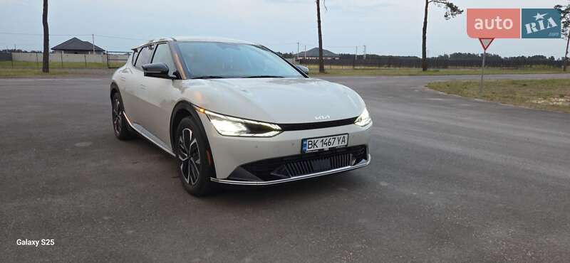 Внедорожник / Кроссовер Kia EV6 2021 в Сарнах