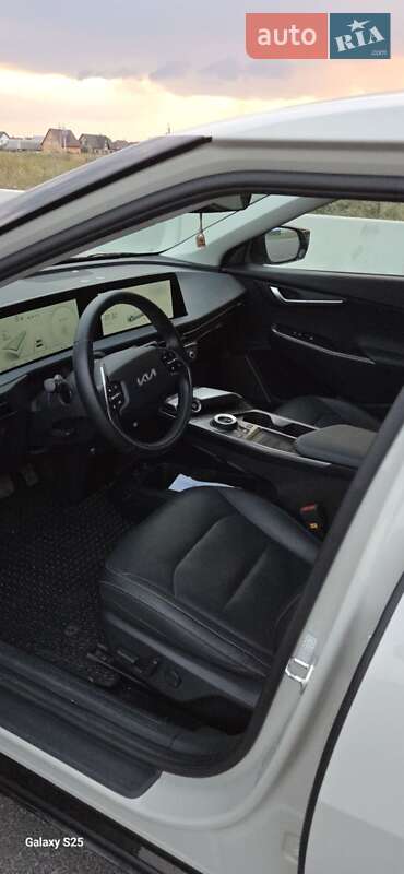 Внедорожник / Кроссовер Kia EV6 2021 в Сарнах