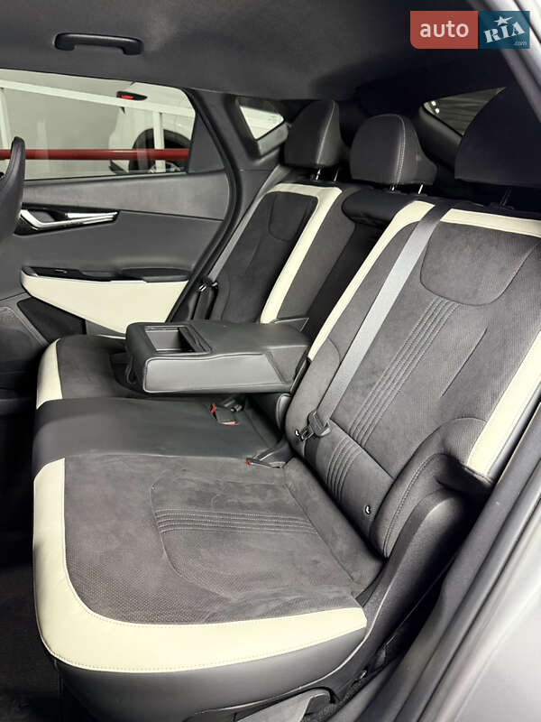 Внедорожник / Кроссовер Kia EV6 2024 в Одессе