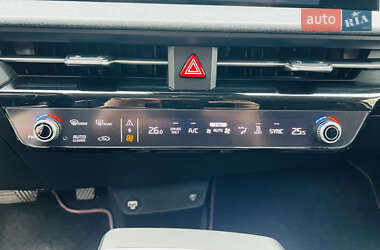 Внедорожник / Кроссовер Kia EV6 2022 в 