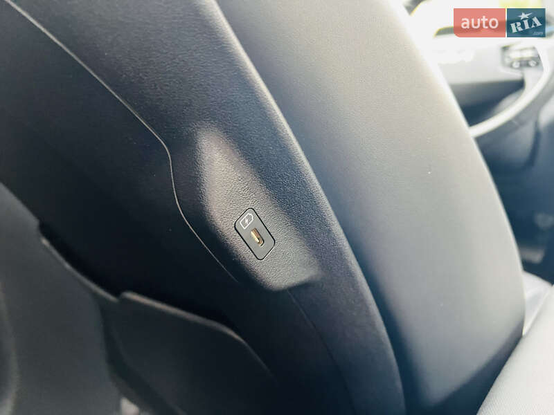 Внедорожник / Кроссовер Kia EV6 2022 в Киеве