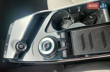 Внедорожник / Кроссовер Kia EV6 2022 в 