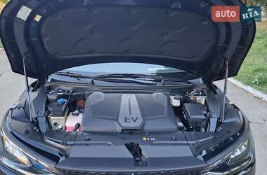 Позашляховик / Кросовер Kia EV6 2023 в  фото 30 Позашляховик / Кросовер Kia EV6 2023 в