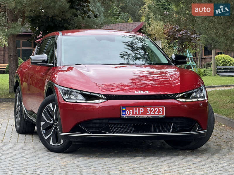 Позашляховик / Кросовер Kia EV6 2022 в  фото Позашляховик / Кросовер Kia EV6 2022 в