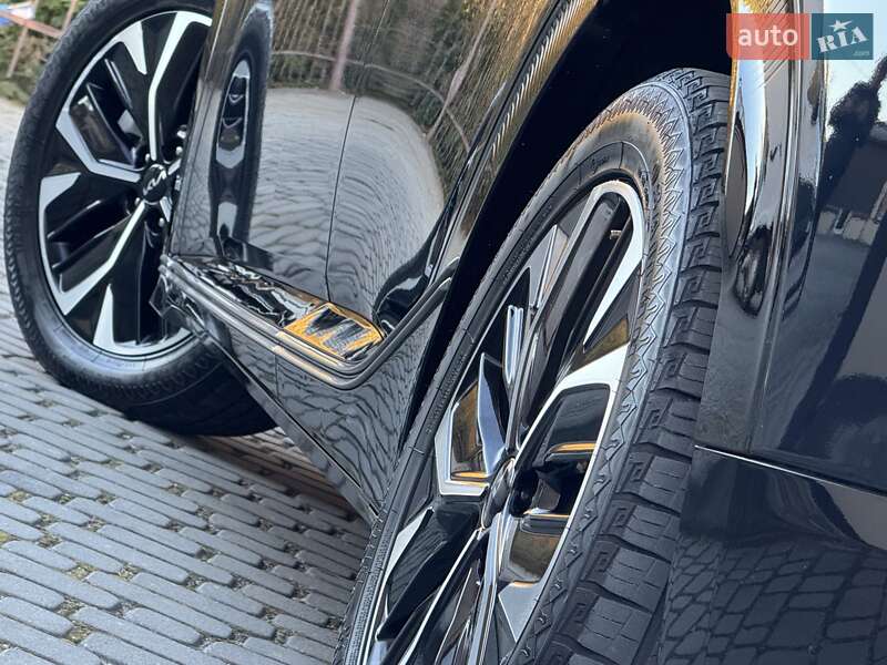 Внедорожник / Кроссовер Kia EV6 2023 в Дрогобыче