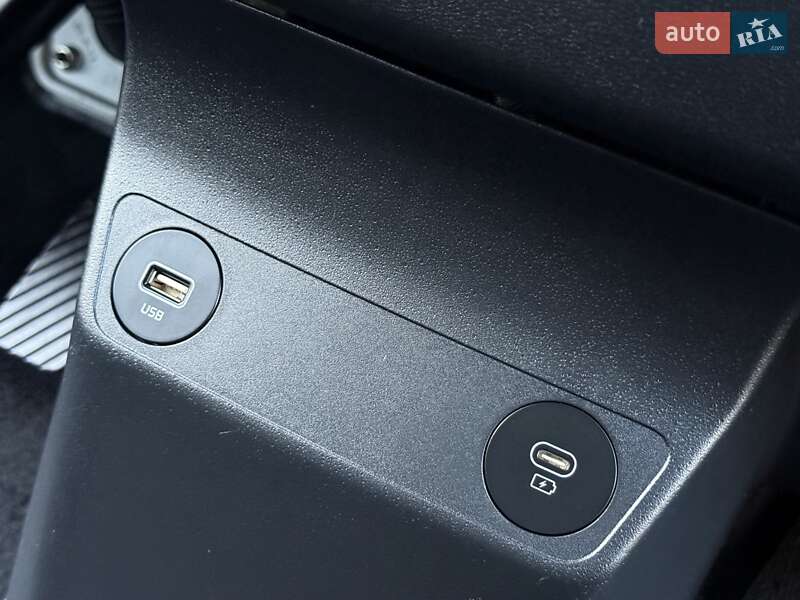 Внедорожник / Кроссовер Kia EV6 2023 в Дрогобыче