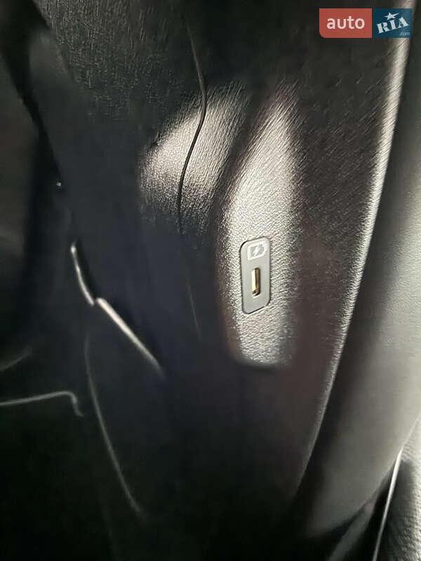 Позашляховик / Кросовер Kia EV6 2023 в Чернівцях