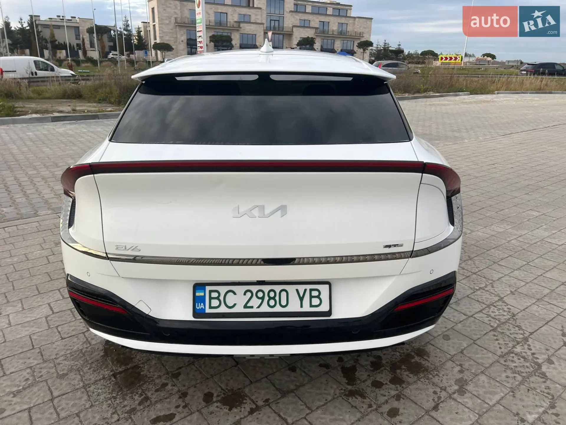 2022 Kia EV6 - мініатюра 6