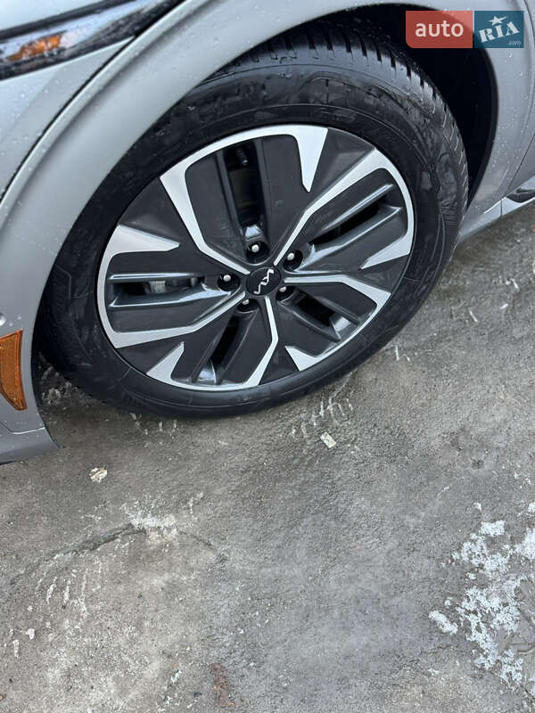 Внедорожник / Кроссовер Kia EV6 2023 в Ужгороде фото 13 Внедорожник / Кроссовер Kia EV6 2023 в Ужгороде