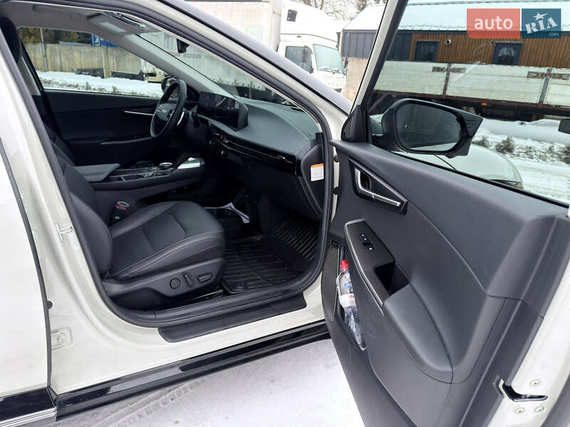 Позашляховик / Кросовер Kia EV6 2022 в Луцьку