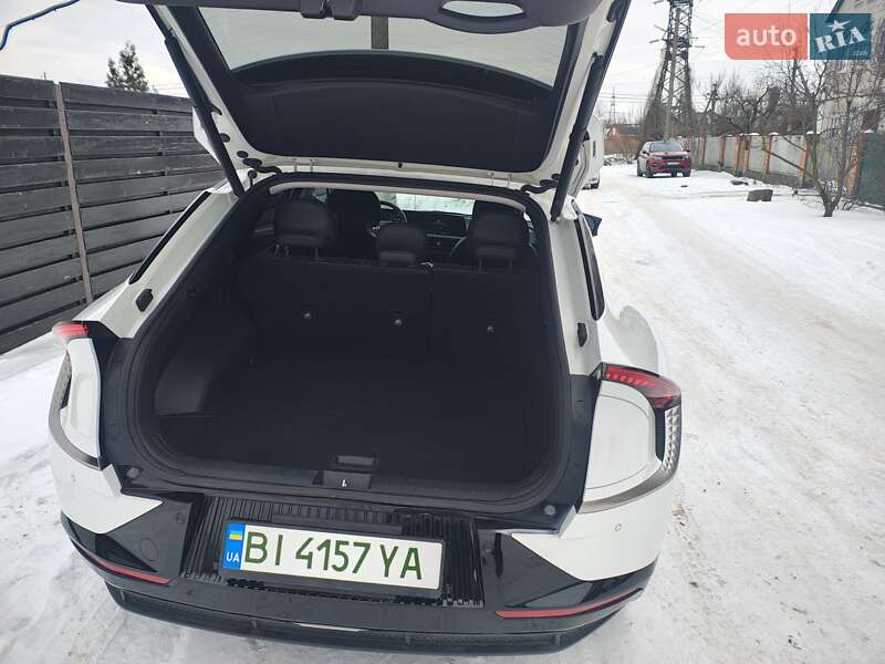 Позашляховик / Кросовер Kia EV6 2022 в Лубнах