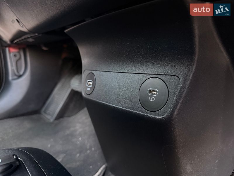 Внедорожник / Кроссовер Kia EV6 2023 в Дрогобыче