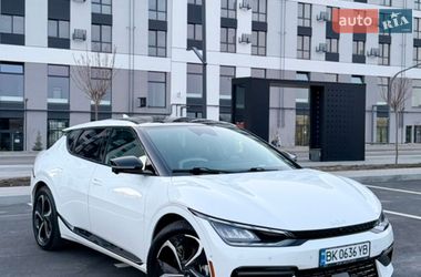 Позашляховик / Кросовер Kia EV6 2024 в Рівному