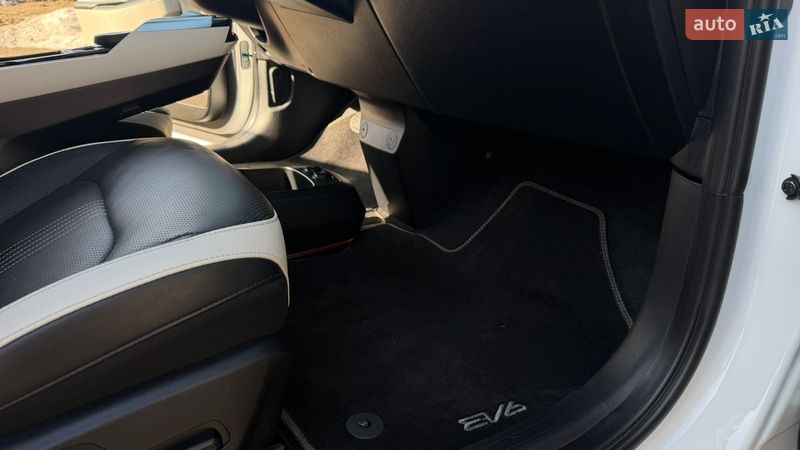 Внедорожник / Кроссовер Kia EV6 2022 в Сарнах