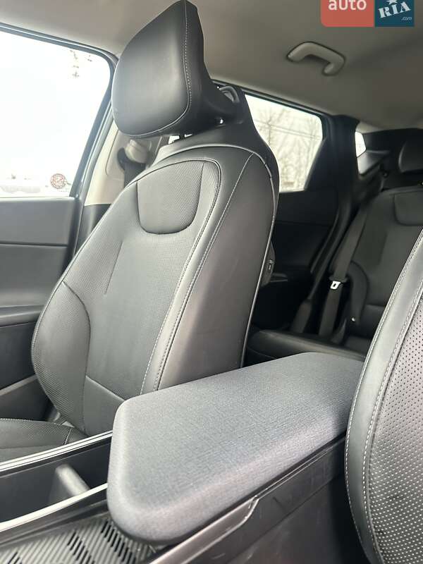 Позашляховик / Кросовер Kia EV6 2024 в Білогородці